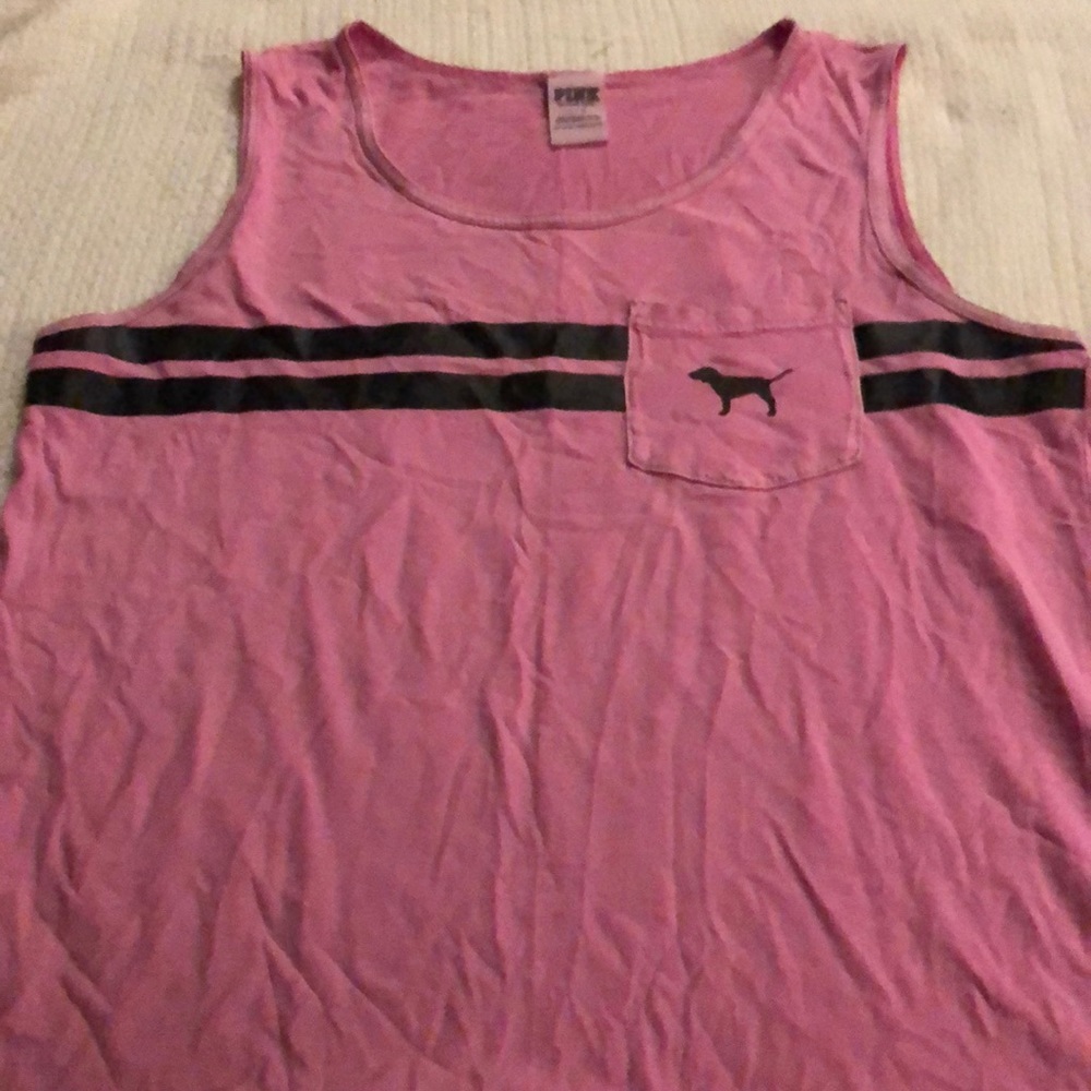 Vs pink tank